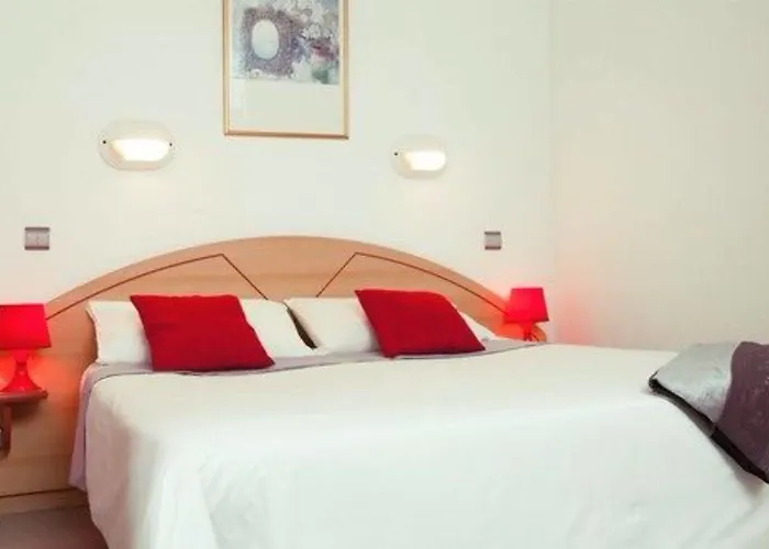 Azureva Club 3* 뷔쌍